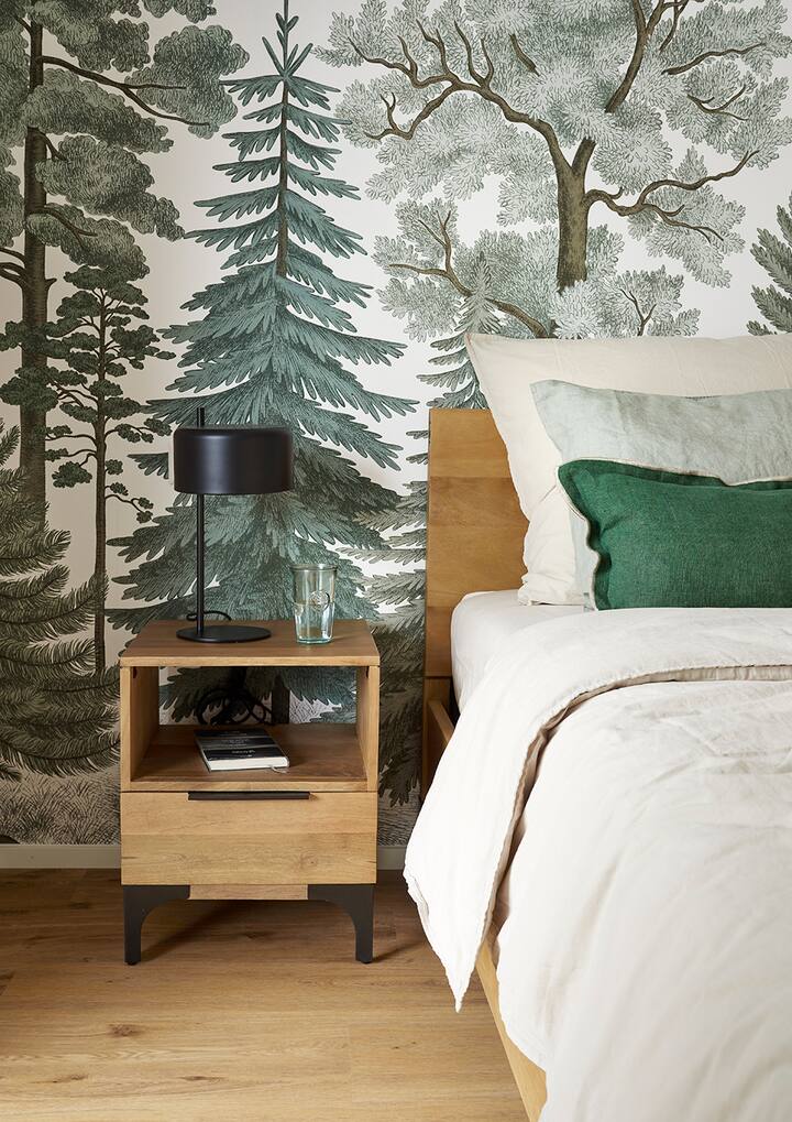 นอนหลับพักผ่อนตามที่คุณสมควรได้รับบนเตียงขนาดคิงไซส์ที่สะดวกสบายของเรา