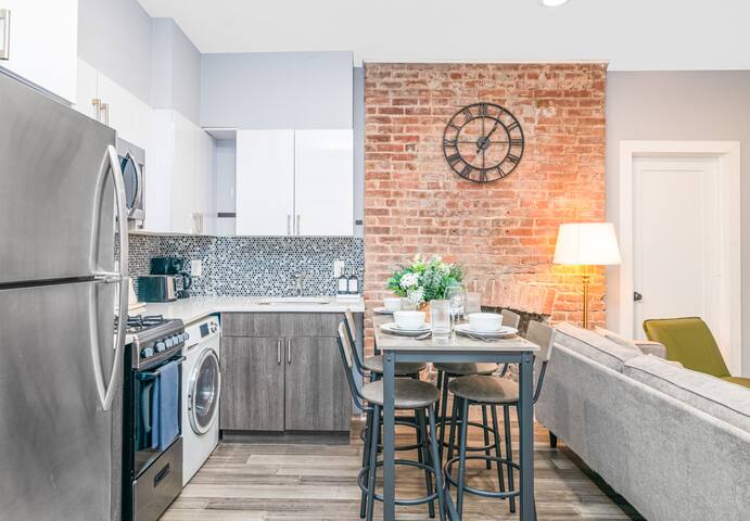 Downtown JC | 1-Min Walk to PATH | 15 Min to NYC! gallery image 2