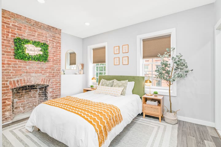 Downtown JC | 1-Min Walk to PATH | 15 Min to NYC!