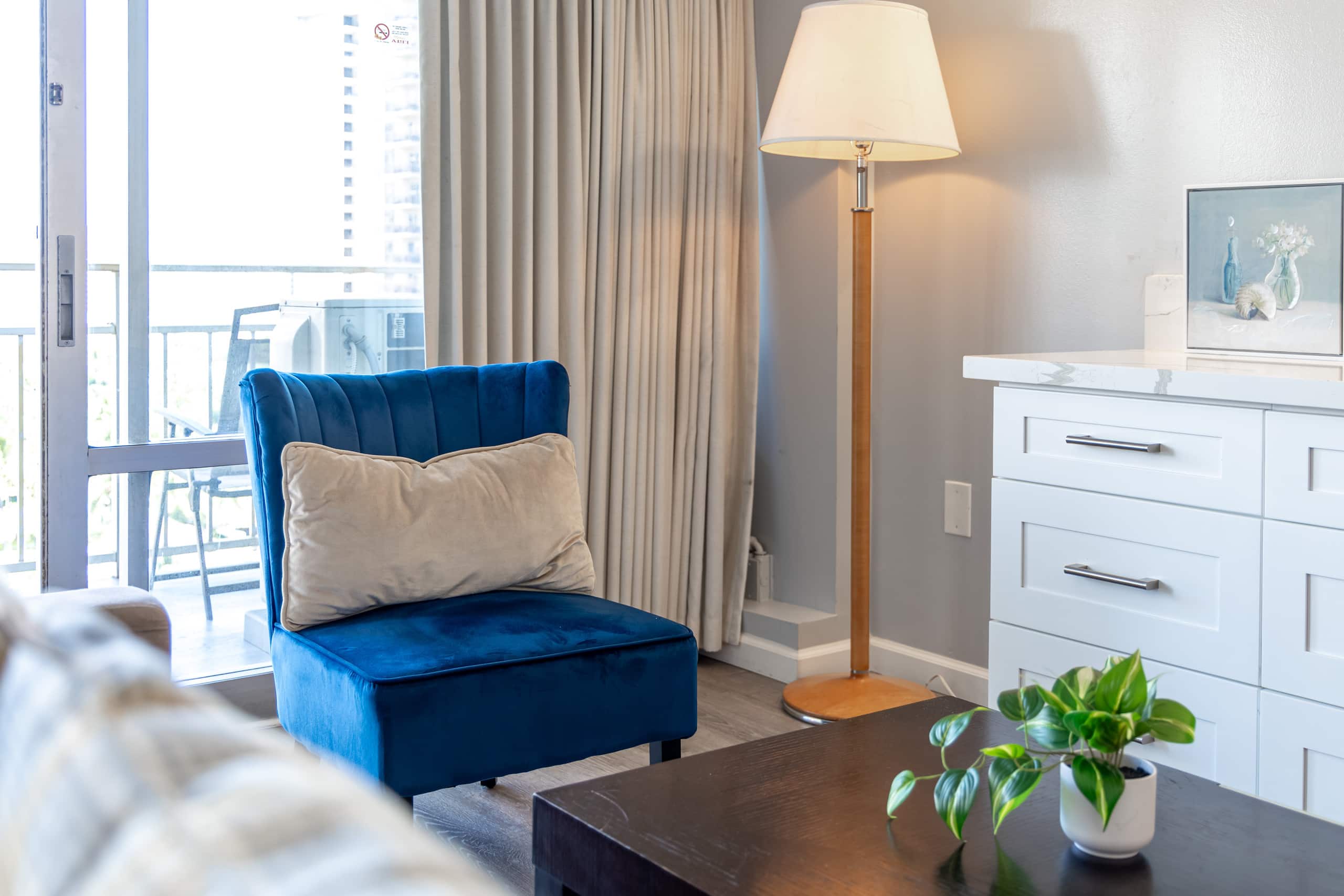 Condo in Honolulu · ★4.7 · Studio · 2 beds · 1 private bath - Image 6