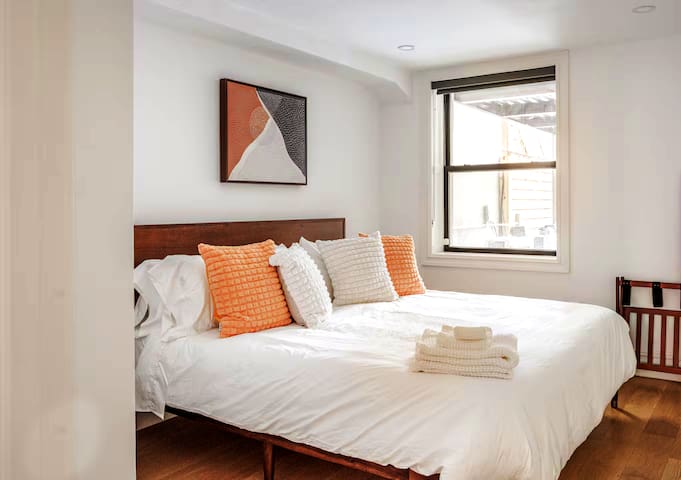 Chic Space in Amazing Neighborhood gallery image 3