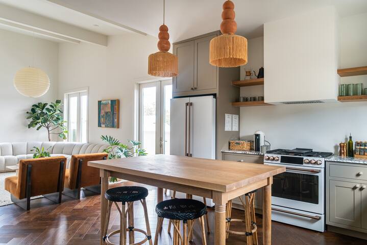 Constance by Dear Valentine gallery image 4