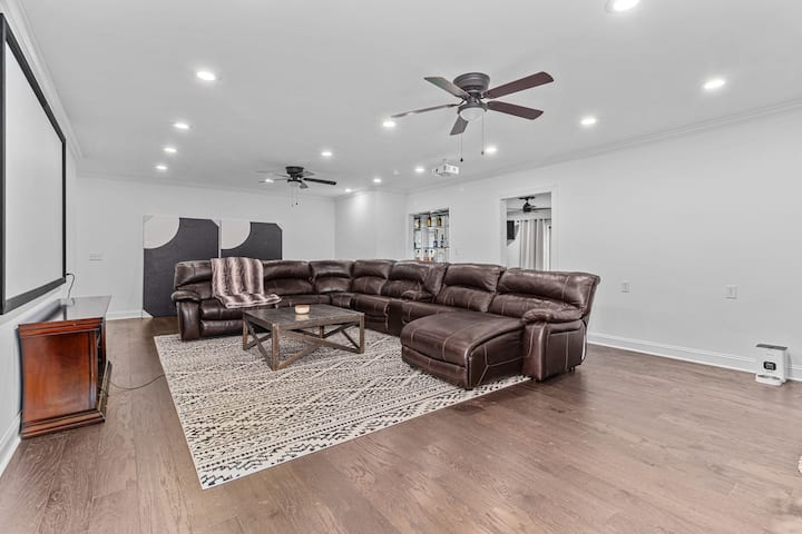Dream House With Pool! - Jonesboro, AR