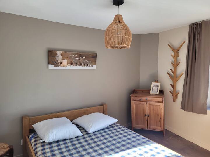 Საძინებელი1