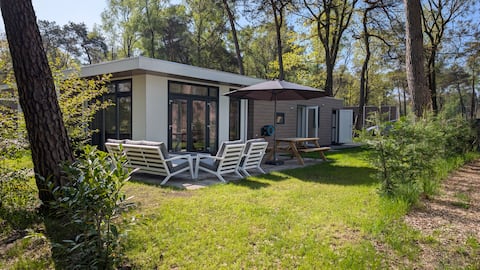 Boslodge 111 + Hottub - The Green Deer