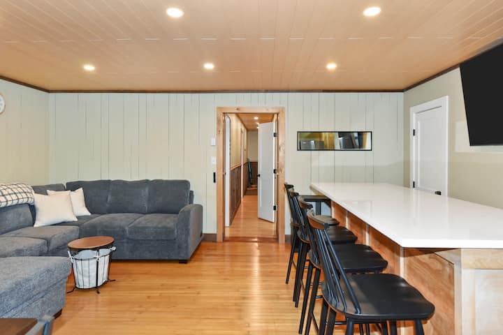 Lake Placid Village Suites- Apt 2 - Lake Placid, NY