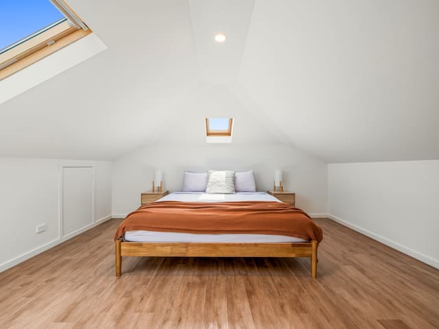 The Mitchell Sun Apartment