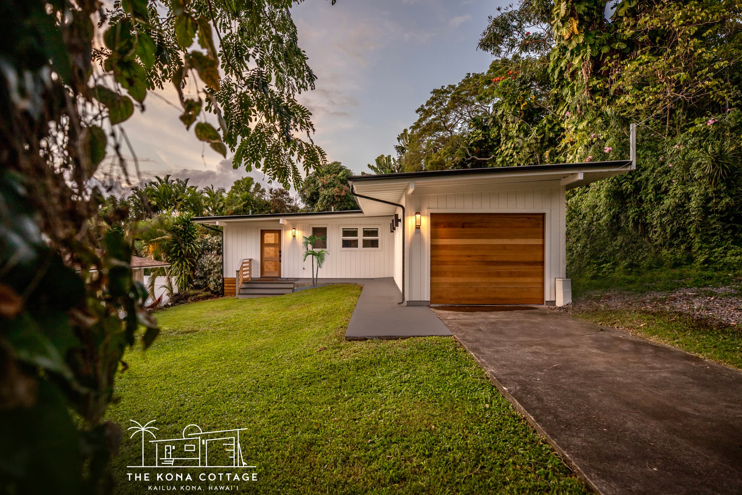 Home in Kailua-Kona · ★4.98 · 3 bedrooms · 3 beds · 2 private baths - Image 1