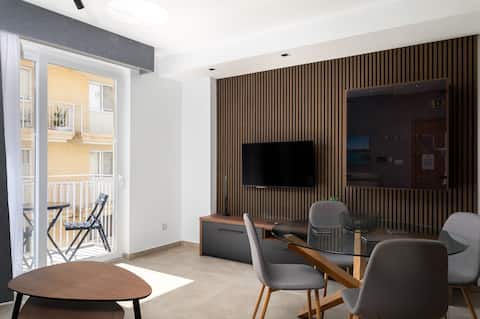 Modern 1BD Apartment with Maltese Balcony - Flat 2