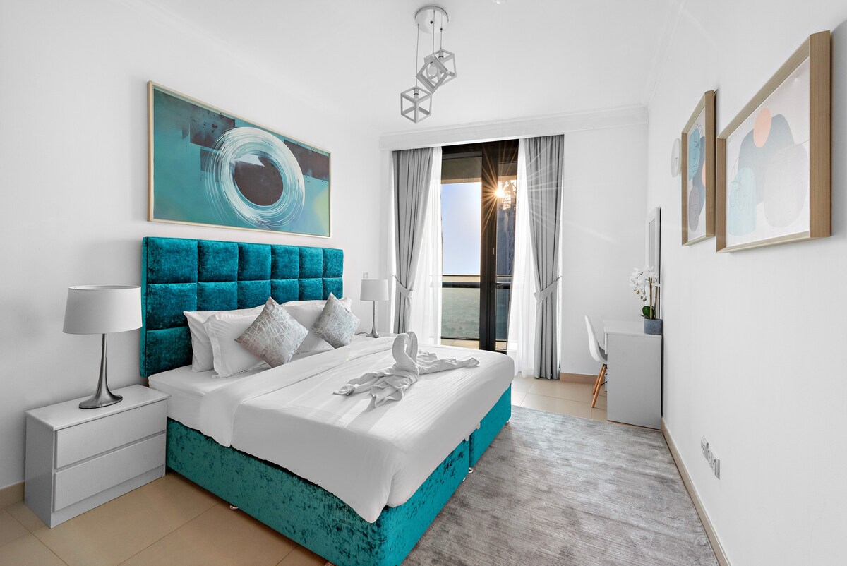 2 Bedroom Furnished Apartment with Skyline View | Burj Vista · II 3