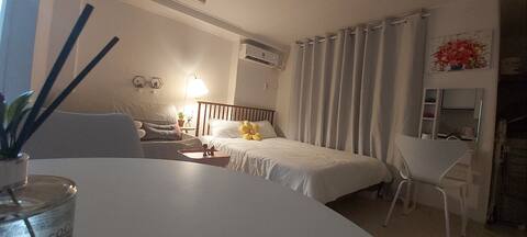 The real neat house Gwanak-gu Shinrim
5 minutes to Seoul Venture Town Station