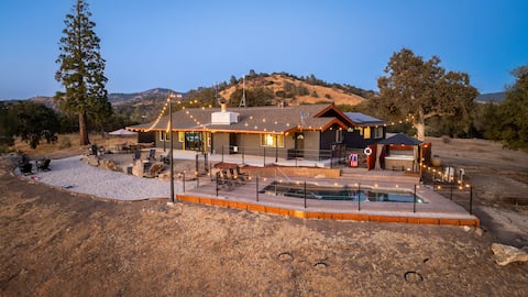 4,000 SF Luxe Estate | GameRm, Epic View, Pool/Spa