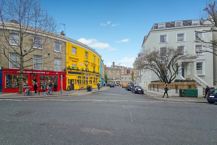 Luxury 5 Bed Notting Hill House Nr Portobello Road gallery image 3