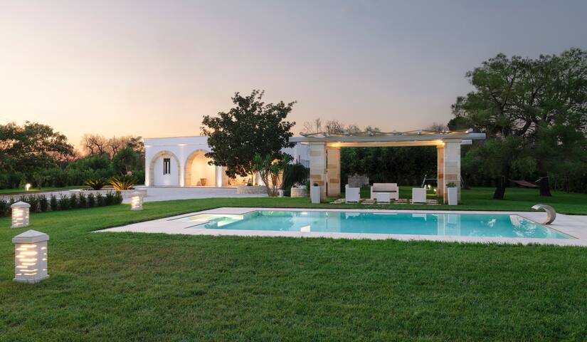 • Dimora Zammarrico • Private Villa in Apulia
