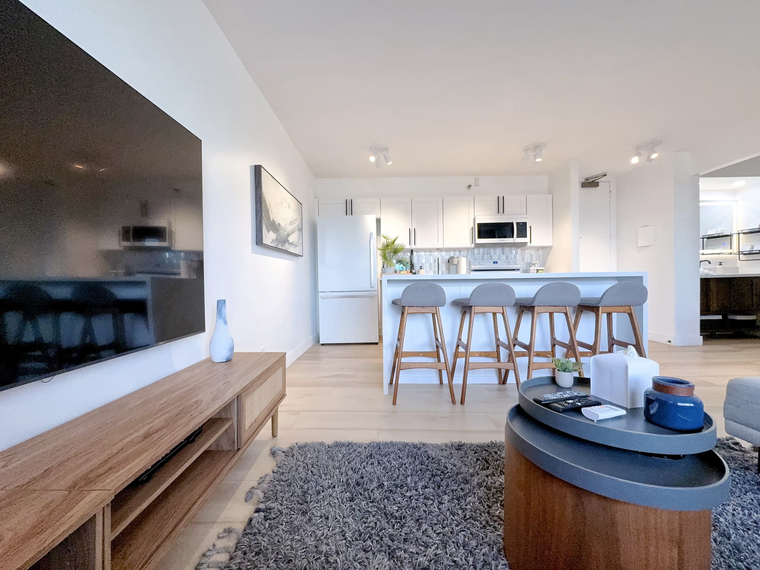 33FL-Renovated Elegant Waikiki 1BR+Free Parking - Image 12