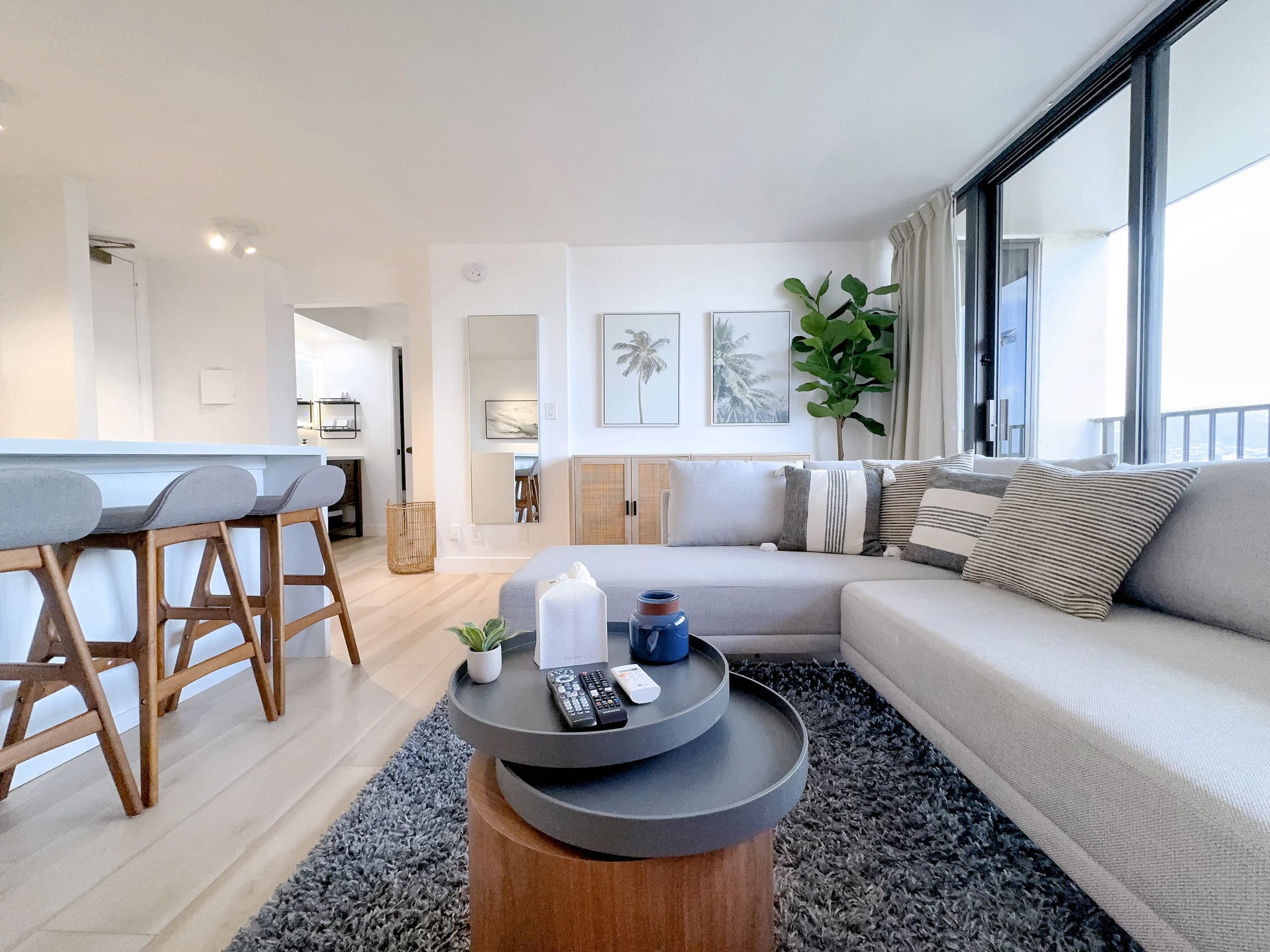 33FL-Renovated Elegant Waikiki 1BR+Free Parking - Image 10