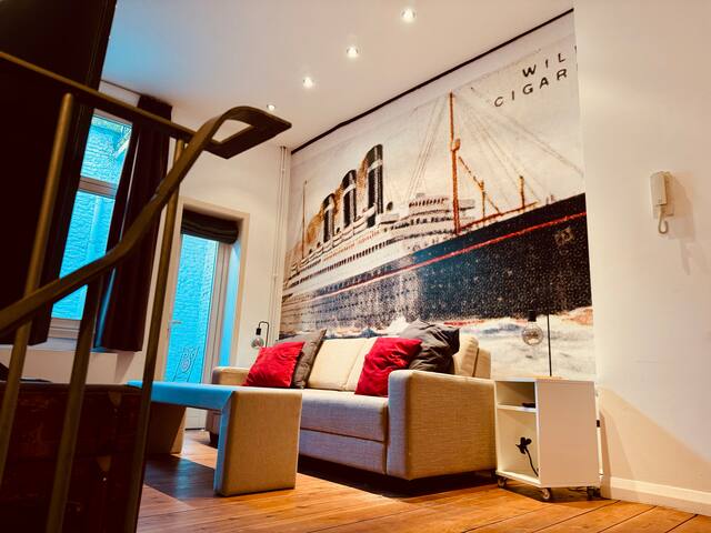 Bed Star Line Home; a gem in the historical center gallery image 4