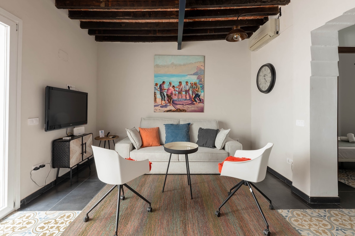 Top Airbnb: Beachfront Oasis in Pedregalejo