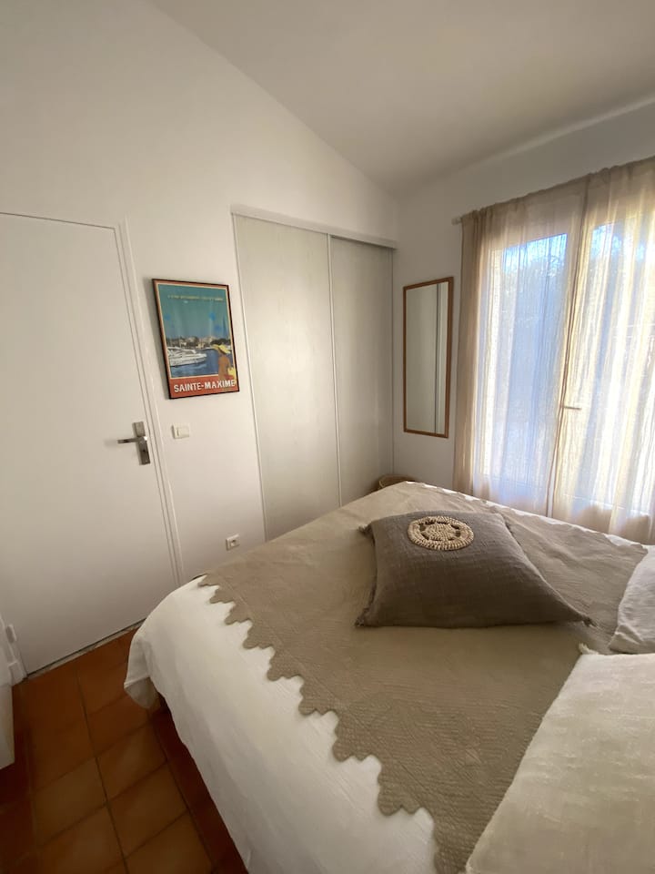 غرفة النوم 1