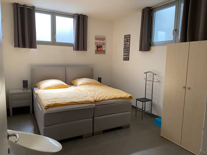 Schlafzimmer 2