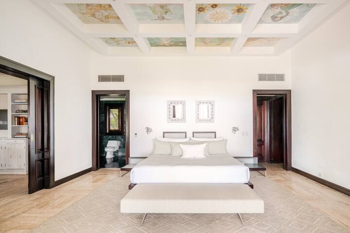 Luxury Ocean Front Villa