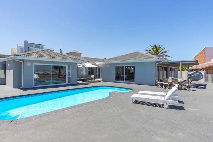Beachfront Villa with Pool, Braai & 1-Min to Beach gallery image 3