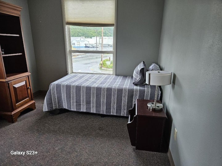 غرفة النوم 2