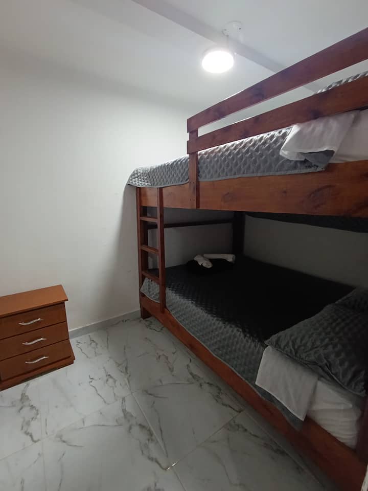 غرفة النوم 2