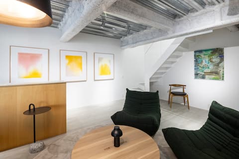 Immerse yourself in the extraordinary at Art Residence "Maehashi Gallery" #309