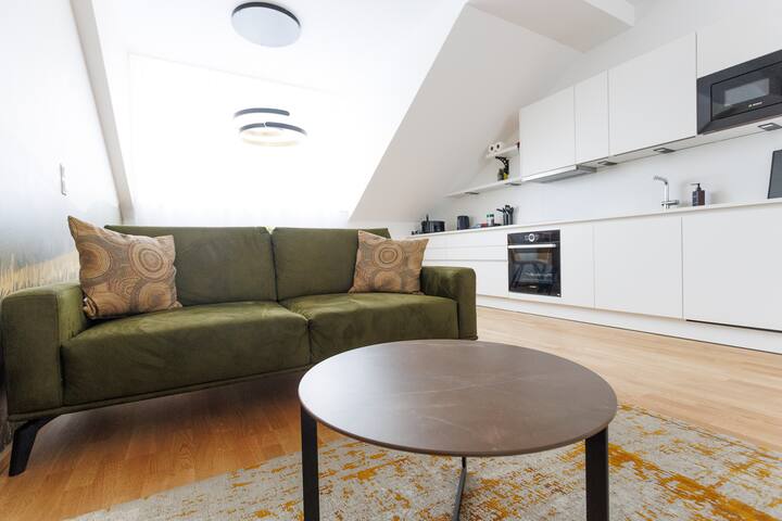 #GreenCityLiving 70m2 Hideaway with AC gallery image 4