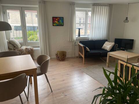 Popular Airbnb listing: The yellow house in Aalborg center in Aalborg