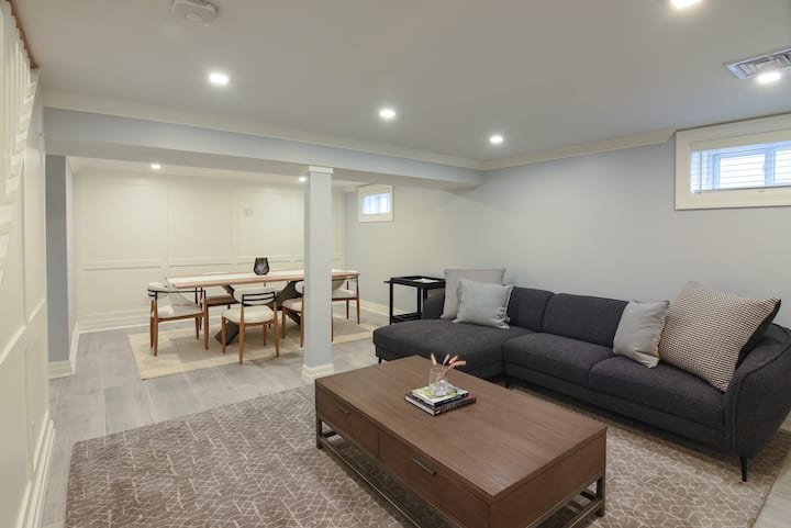 Ultra Luxury Home In Floral Park - Roslyn, NY