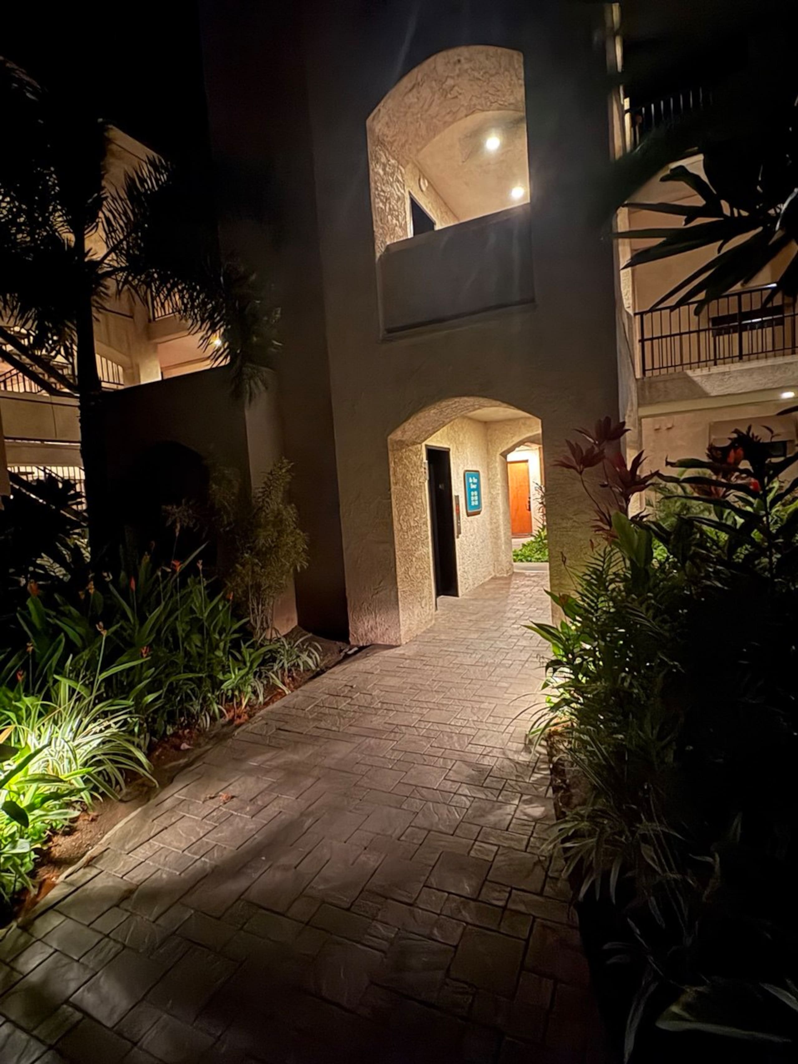 Ocean View Penthouse, King beds, New AC - Photo 7