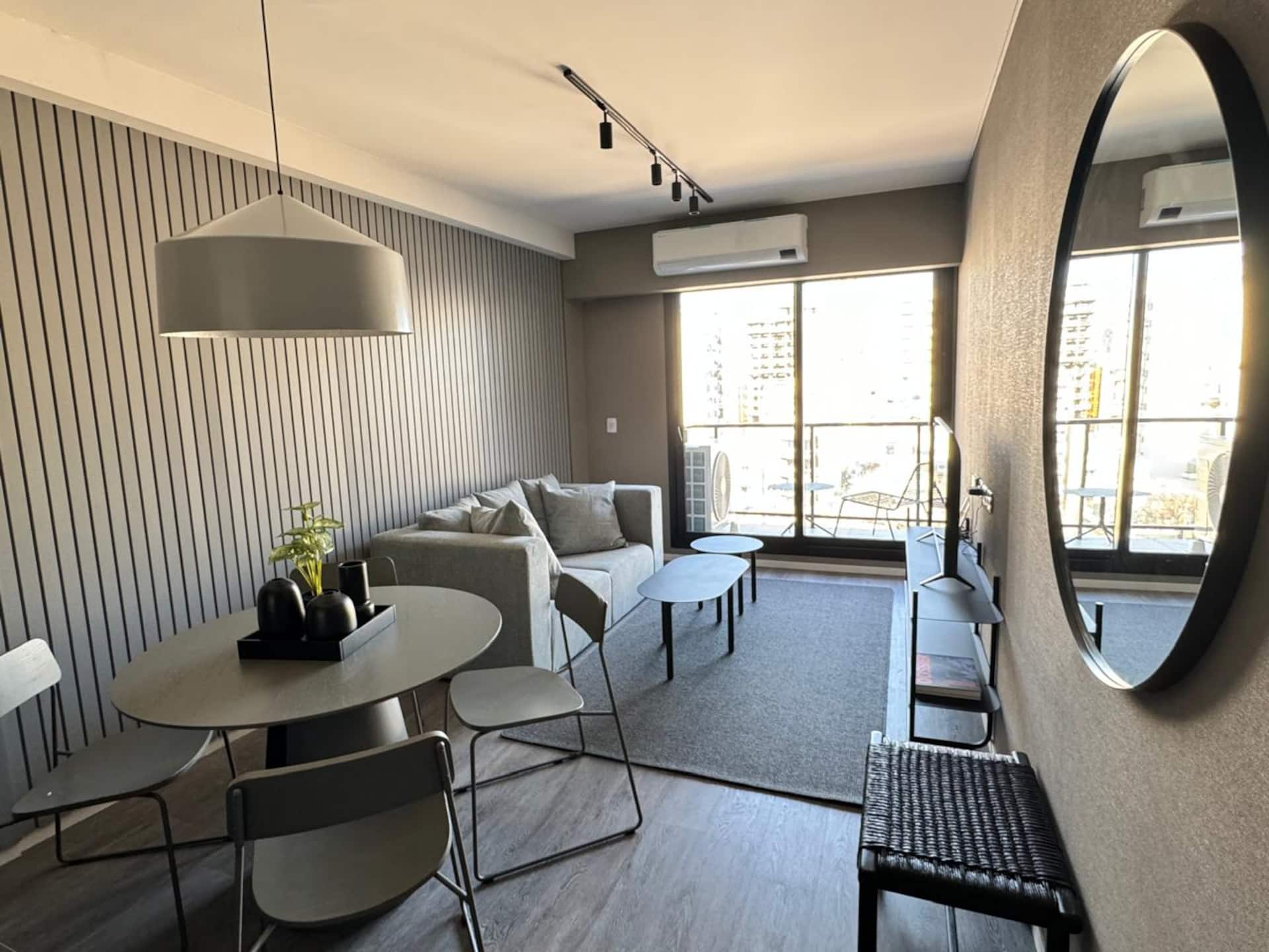 Apartamento de dois ambientes com varanda em Palermo