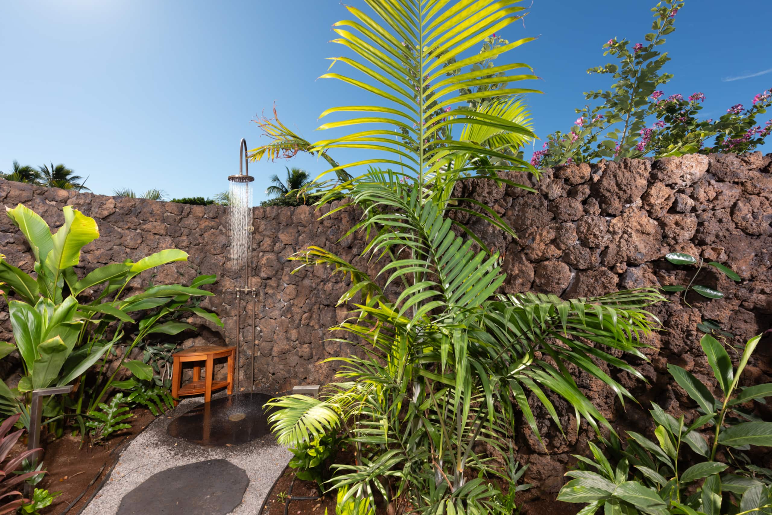 Home in Waimea · ★4.83 · 4 bedrooms · 4 beds · 4.5 baths - Image 14