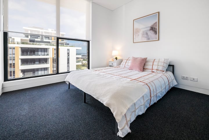 Ideale per ospiti extra, con un letto matrimoniale, confortevole e ordinato.