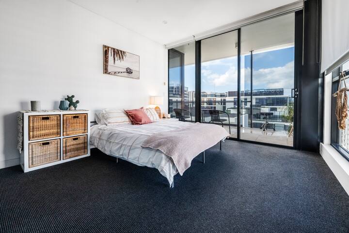 Eastgardens 4B3B Penthouse Apt gallery image 5