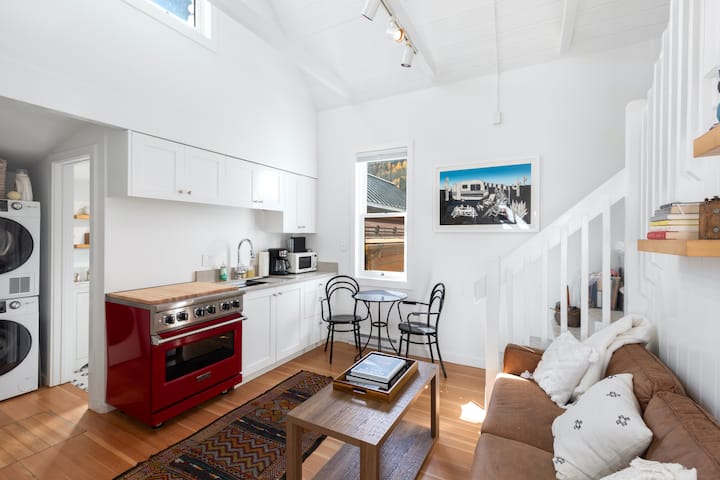 Petite Maison: Hip & Historic - Telluride