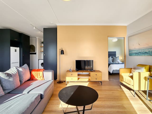 CC3. Spacious Beach Apt. 2Bed/2Bath. gallery image 2