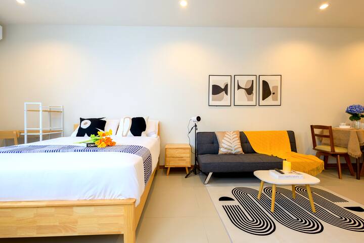 Whole House-6Bedroom-Stays 16pax Chinatown/Netflix gallery image 2