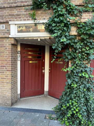 Appartement in Amsterdam! gallery image 5