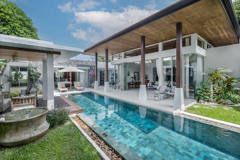 Luxury Pool Villa near Bang Tao