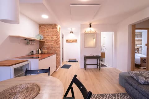 Popular Airbnb listing: Garden Apartment No.2 in Selo Pri Bledu