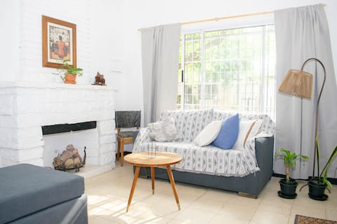 Top Airbnb: Postcards from the 5th in Ciudad De Mendoza