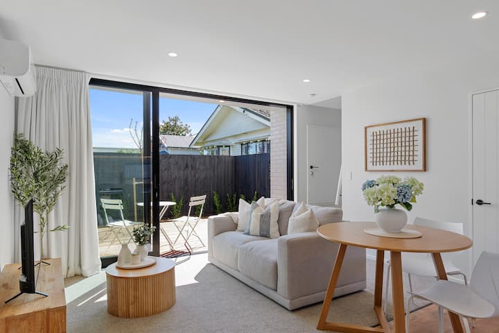 Mersey Mews - Brand New 2 Bed Townhouse Near Cbd. - Christchurch