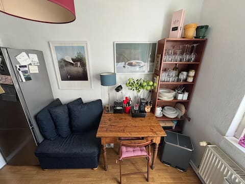 Popular Airbnb listing: Cozy 1-room apartment in Friedrichshain