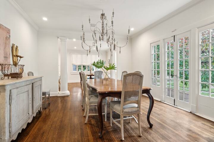 Charming 3-Bedroom French Retreat with Pool gallery image 3