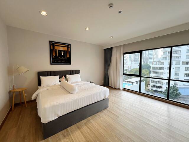 502: Modern Thai-Style 3Beds 3Baths, BTS Pool&Gym gallery image 4