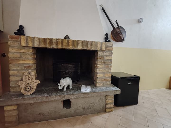 Studio In The Center W Free Parking & 24/7 Checkin - Casale Monferrato