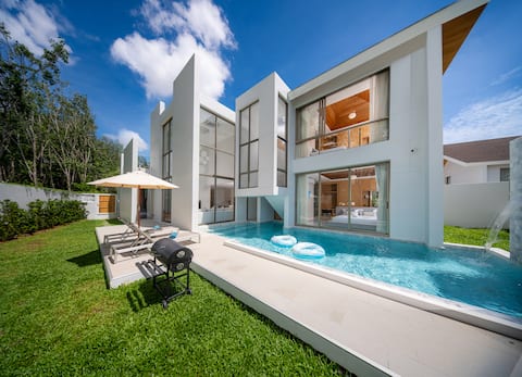Modern & Spacious 4 Bedroom Pool Villa-Lux V6
